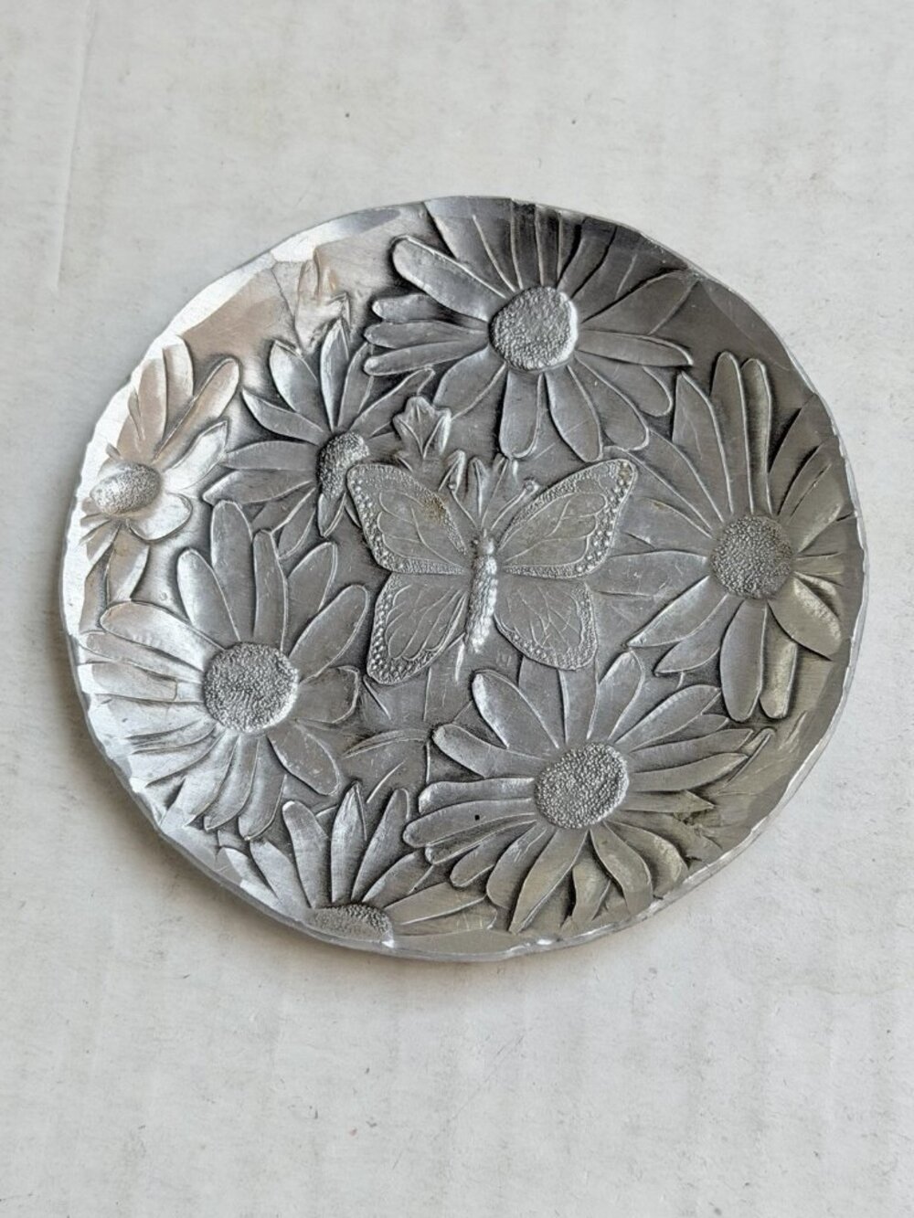 Handmade Wendell August Forge Butterfly Daisy 3.5 In Metal Gift Trinket Tray